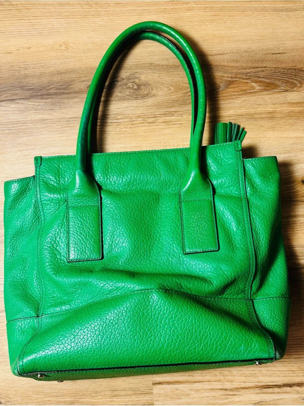 Kate Spade New York Green Pebbled Leather Tote Purse Tassel